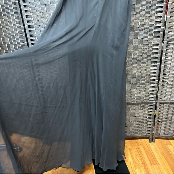 JS Collections black evening gown in black size 12 shoulder flower new - Picture 8 of 14